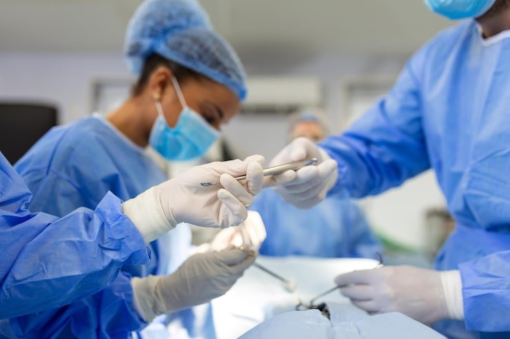 Joint Replacement Surgery: When Is It Needed and What Can You Expect?